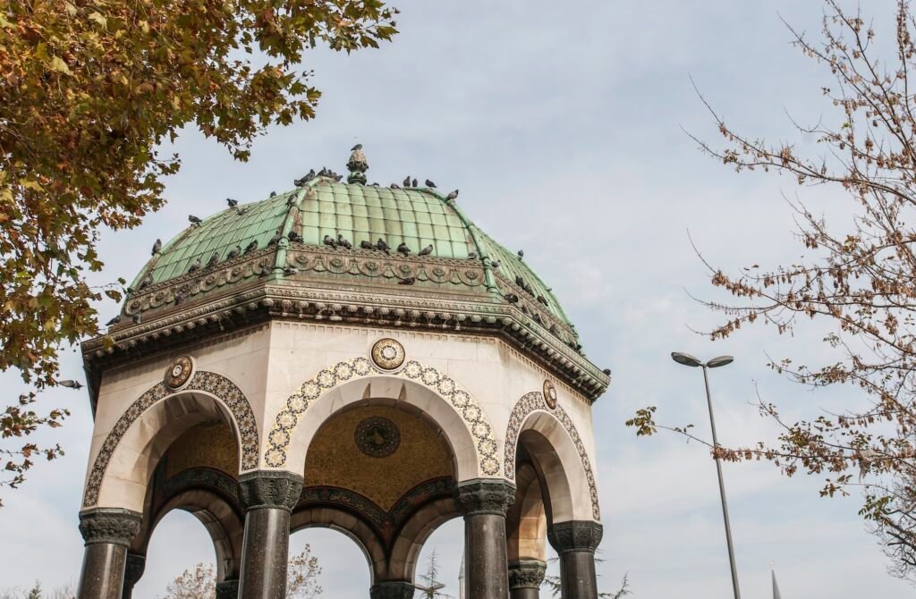 Margaret Island Budapest – Ultimate Guide (Tourists & Expat) Budapest - Margaret island water tower